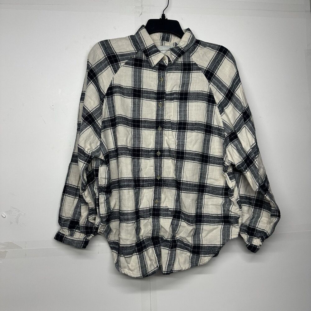 American Eagle Women’s Medium Plaid Flannel Button-Up Shirt Black White